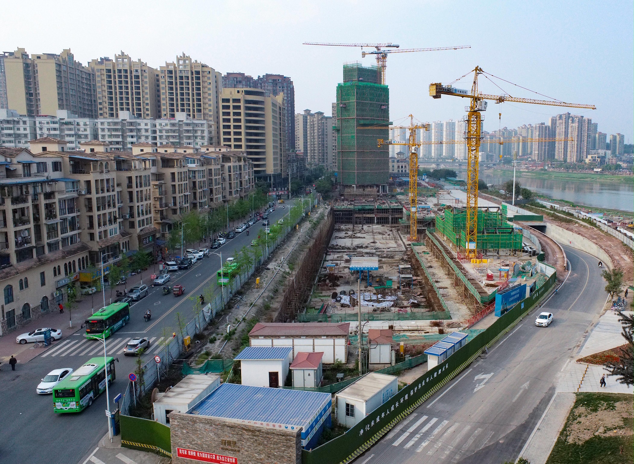 四川简阳：招商引资不断档 项目建设加速跑