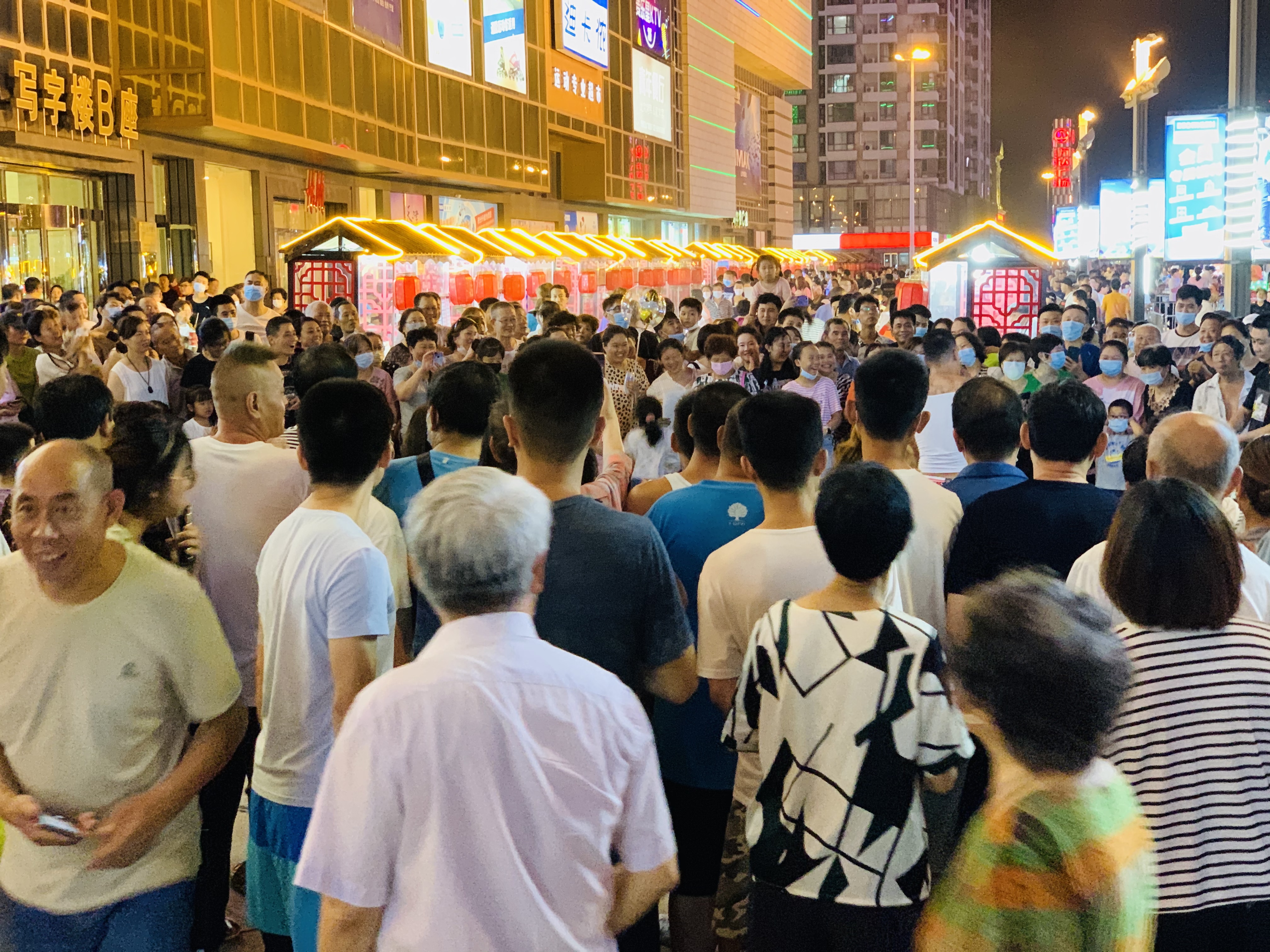 河东万达夜市2.jpg