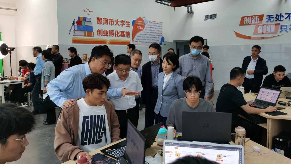 国家发展改革委就业收入分配和消费司司长应雄<br>一行来豫开展就业专题调研