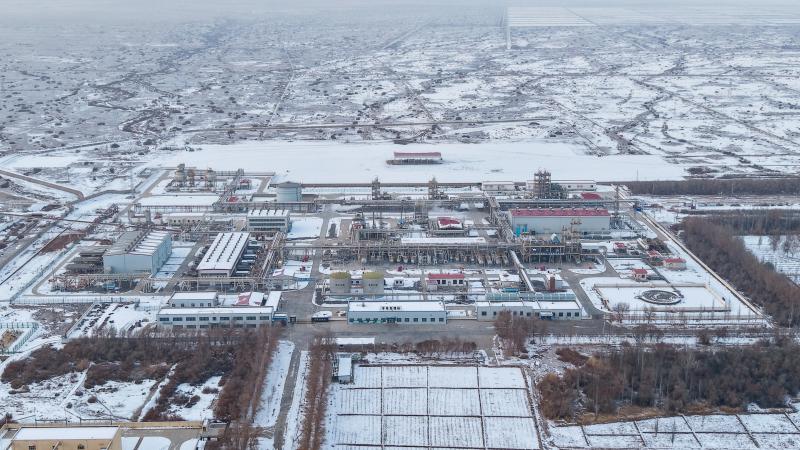 图3牙哈储气库开启首轮采气周期。陈梦羽  摄.jpg