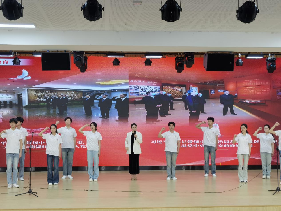 魂 凉山州教育书写崭新篇章AG真人网站红色思政课铸(图2)