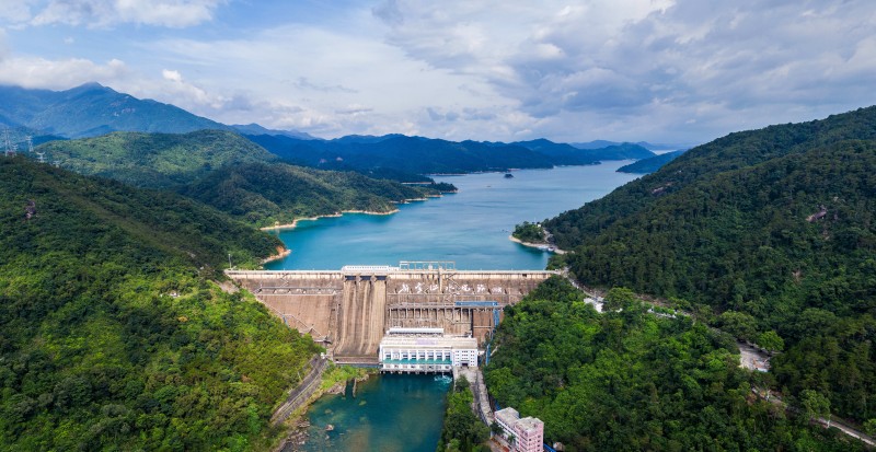 新丰江水库.jpg 新丰江水库.jpg