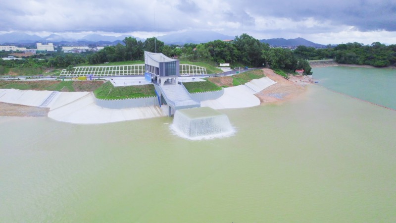 6月30日，环北部湾广东水资源配置工程河东供水至名湖水库段加快建设。.jpg